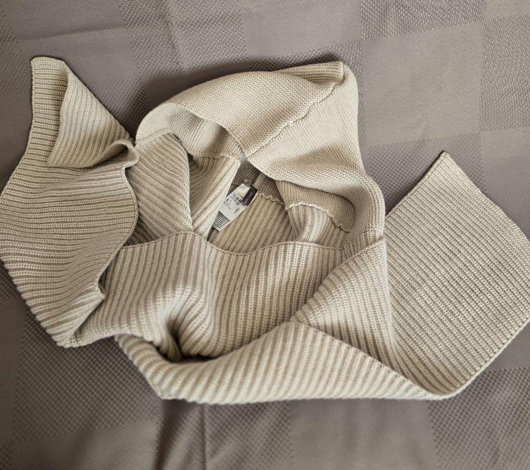 LORENA ANTONIAZZI フード付きベージュ ニットマフラー