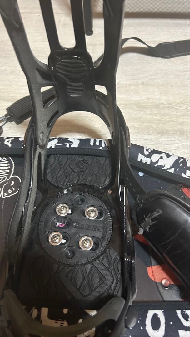 ももたろこサロモン　Salomon スノーボード 約145cm