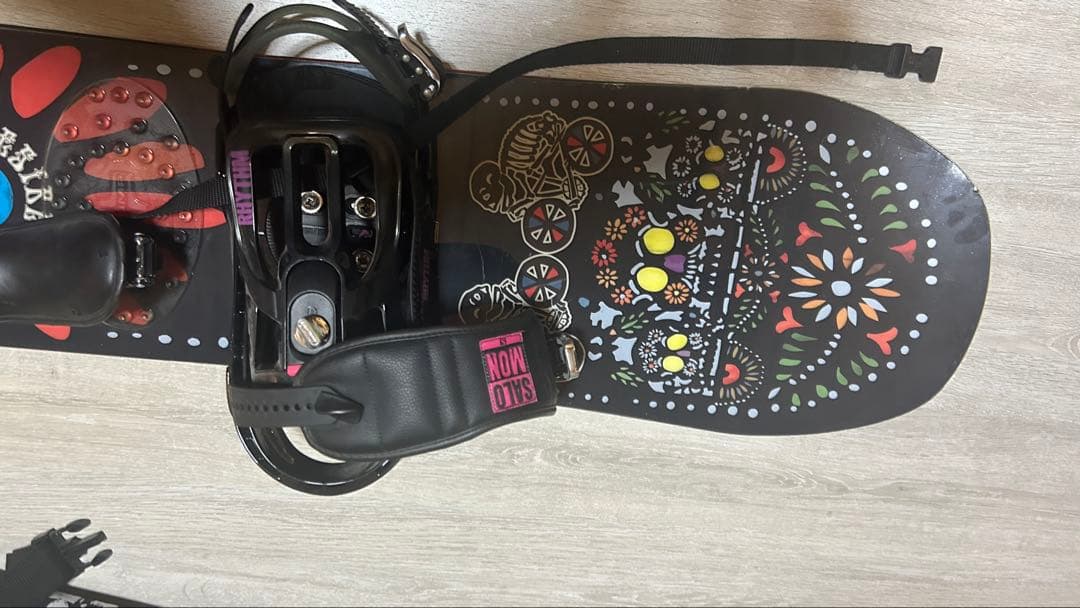 ももたろこサロモン　Salomon スノーボード 約145cm