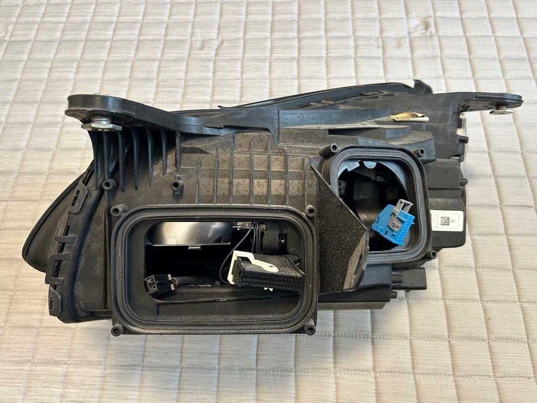 SLC180 （W172）純正LEDヘッドライト （A1729063801 ）