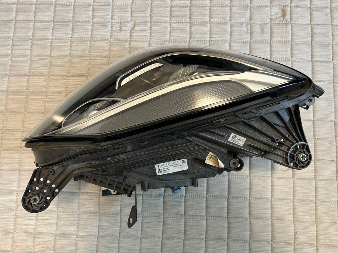 SLC180 （W172）純正LEDヘッドライト （A1729063801 ）