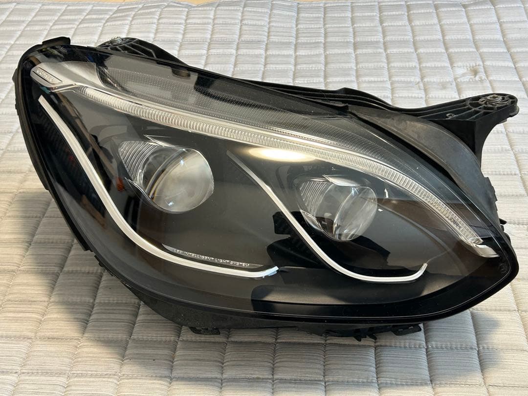 SLC180 （W172）純正LEDヘッドライト （A1729063801 ）