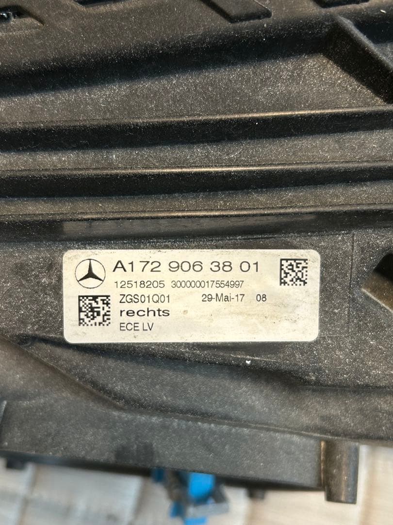 SLC180 （W172）純正LEDヘッドライト （A1729063801 ）