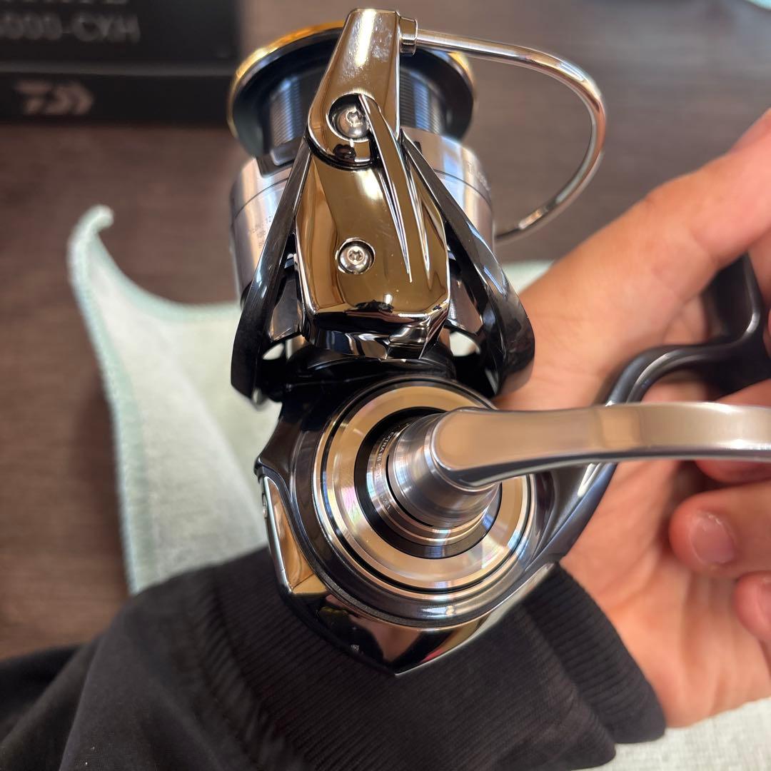 ダイワ美品19セルテート4000cxh