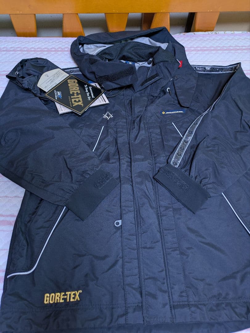 GORE-TEX 　XVX レインウェア Lサイズ　上下新品