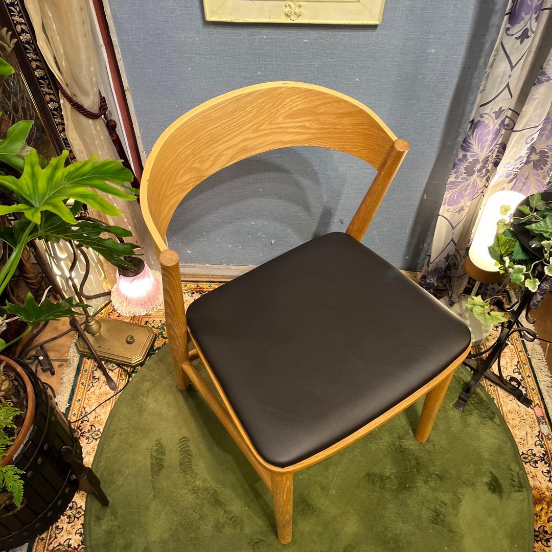 HCake:))) 　SOLK チェア カスタマイズ　座面張り込み仕上げ