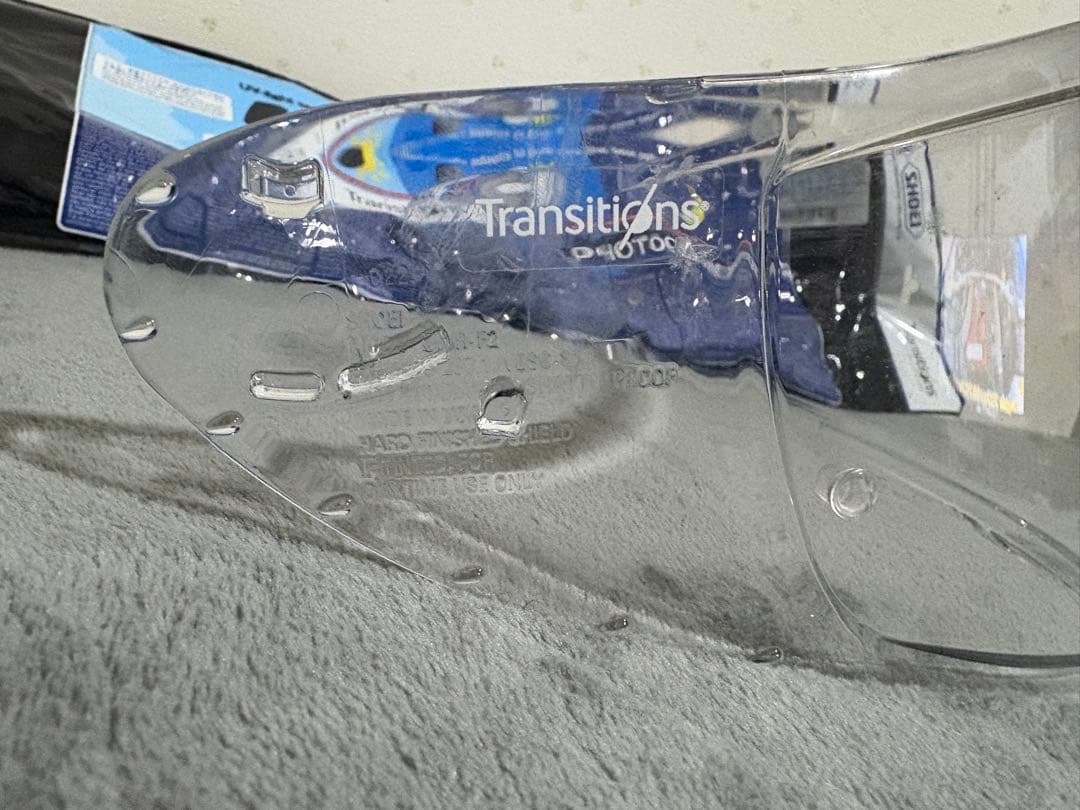 ショウエイSHOEI CWR-F2 フォトクロミック