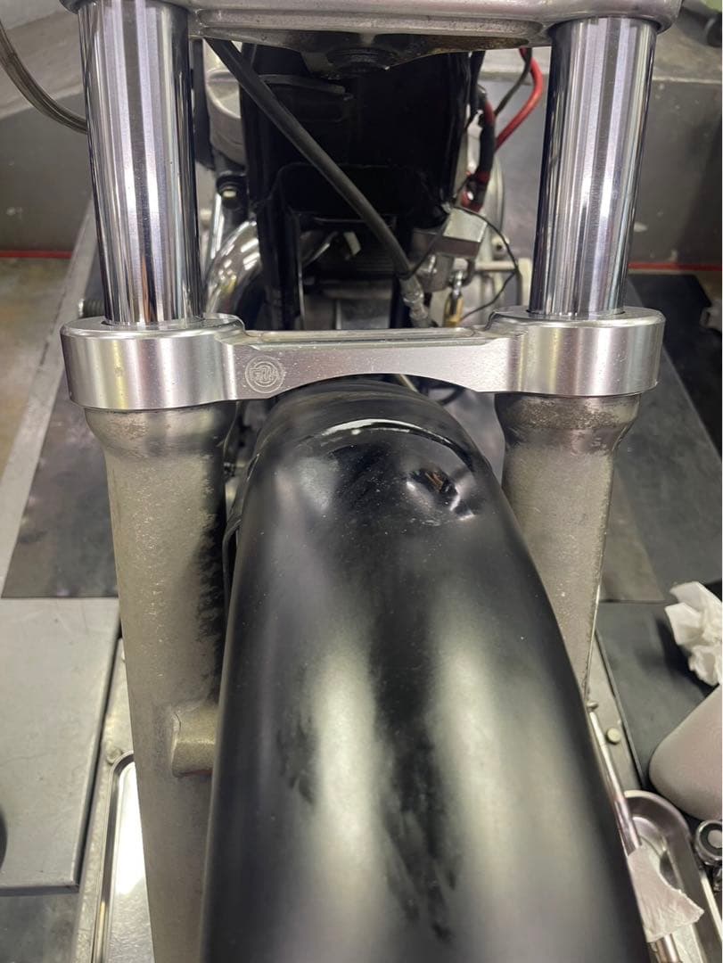 ハーレー フォークブレス 39mm用