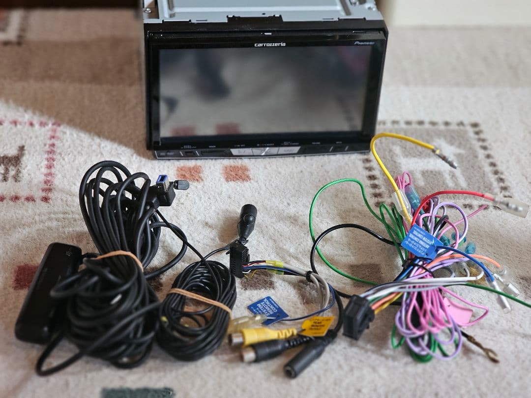 カロッツェリア AVIC-ZH0007 Bluetoothナビゲーションシステム