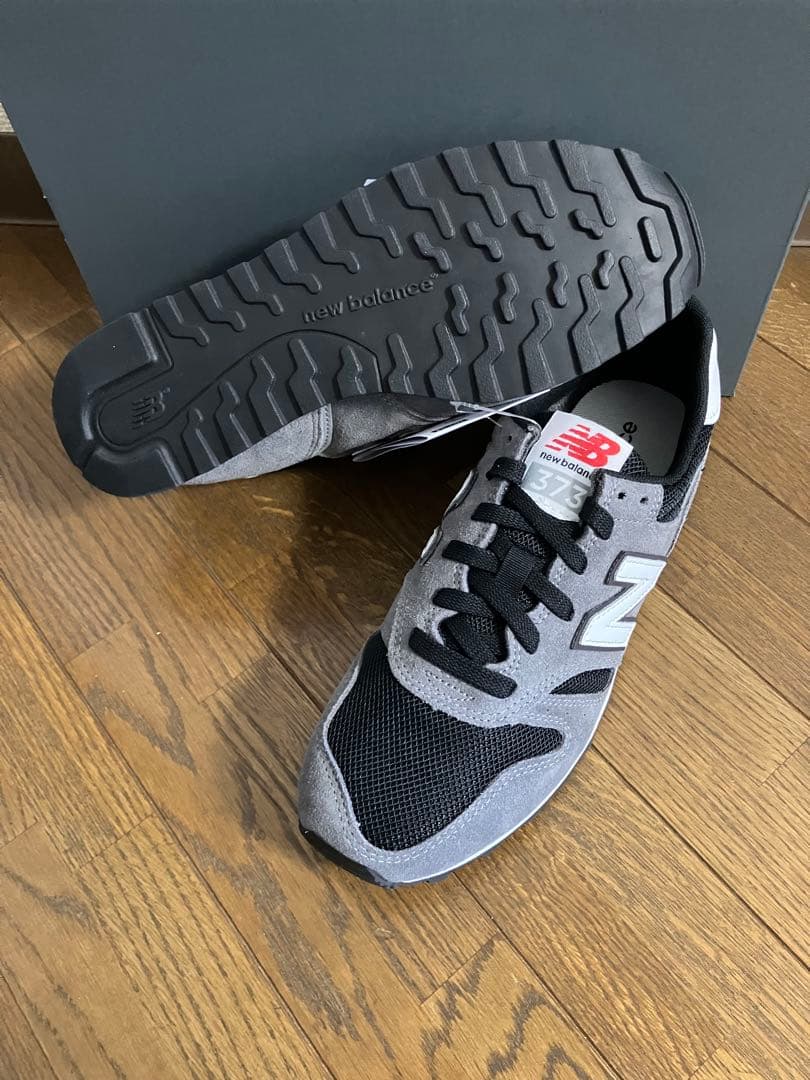 23.5cm ニューバランスML373グレー&ブラックカラー