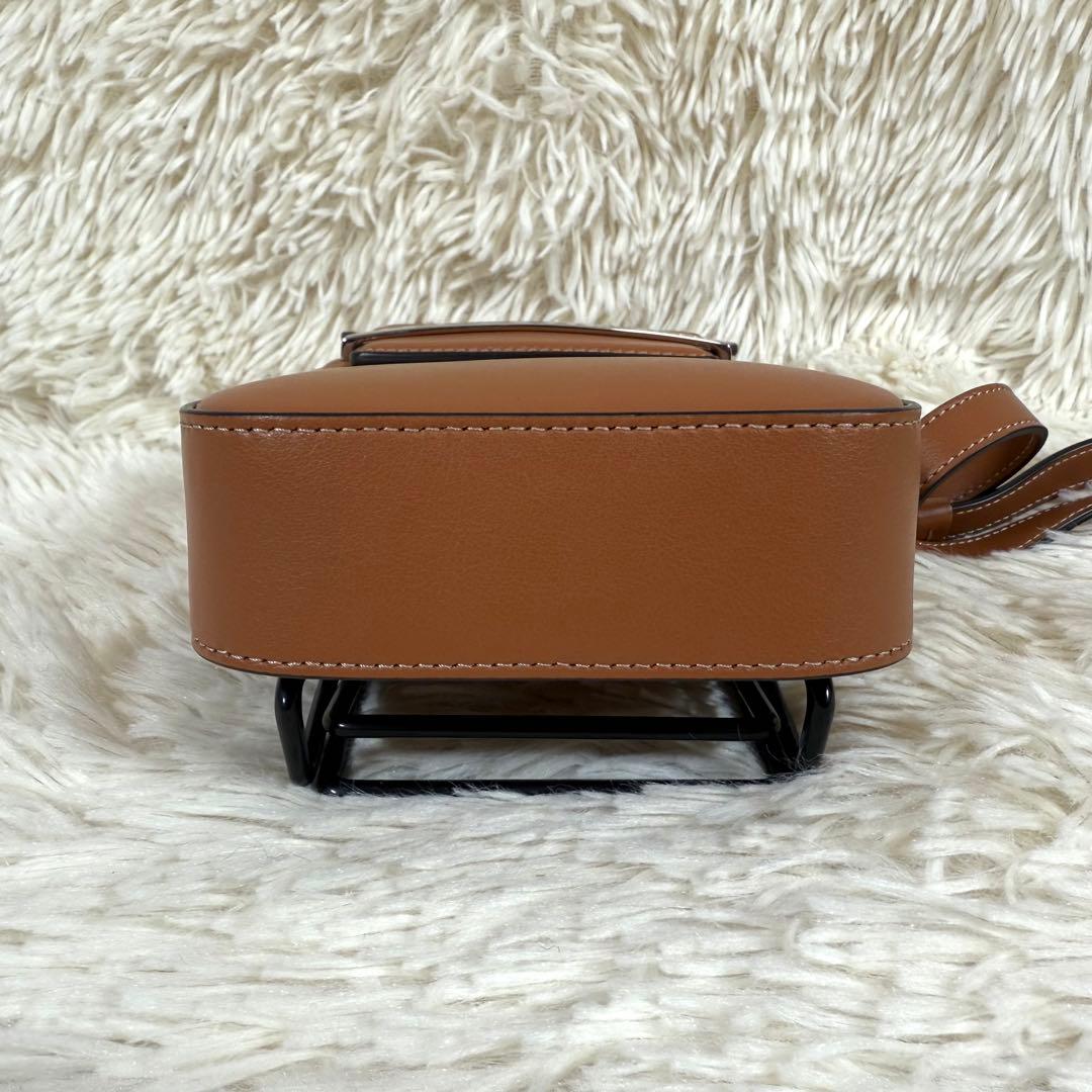 2024AW Tod's X シャオジャン カプセルコレクション フォンバッグ