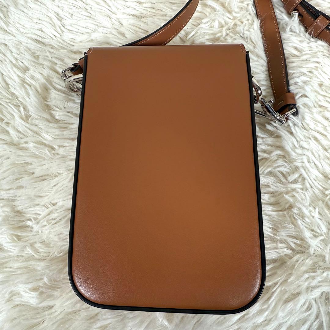 2024AW Tod's X シャオジャン カプセルコレクション フォンバッグ