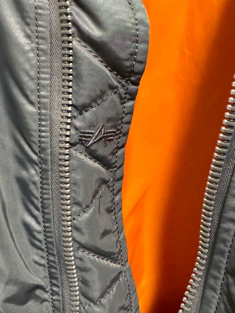 アルファインダストリーズ MA-1 フライトジャケット