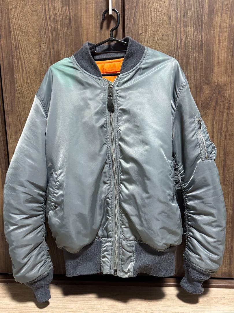 アルファインダストリーズ MA-1 フライトジャケット