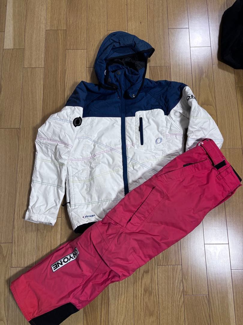 ONYONE スキーウェア 上下セット Lサイズ