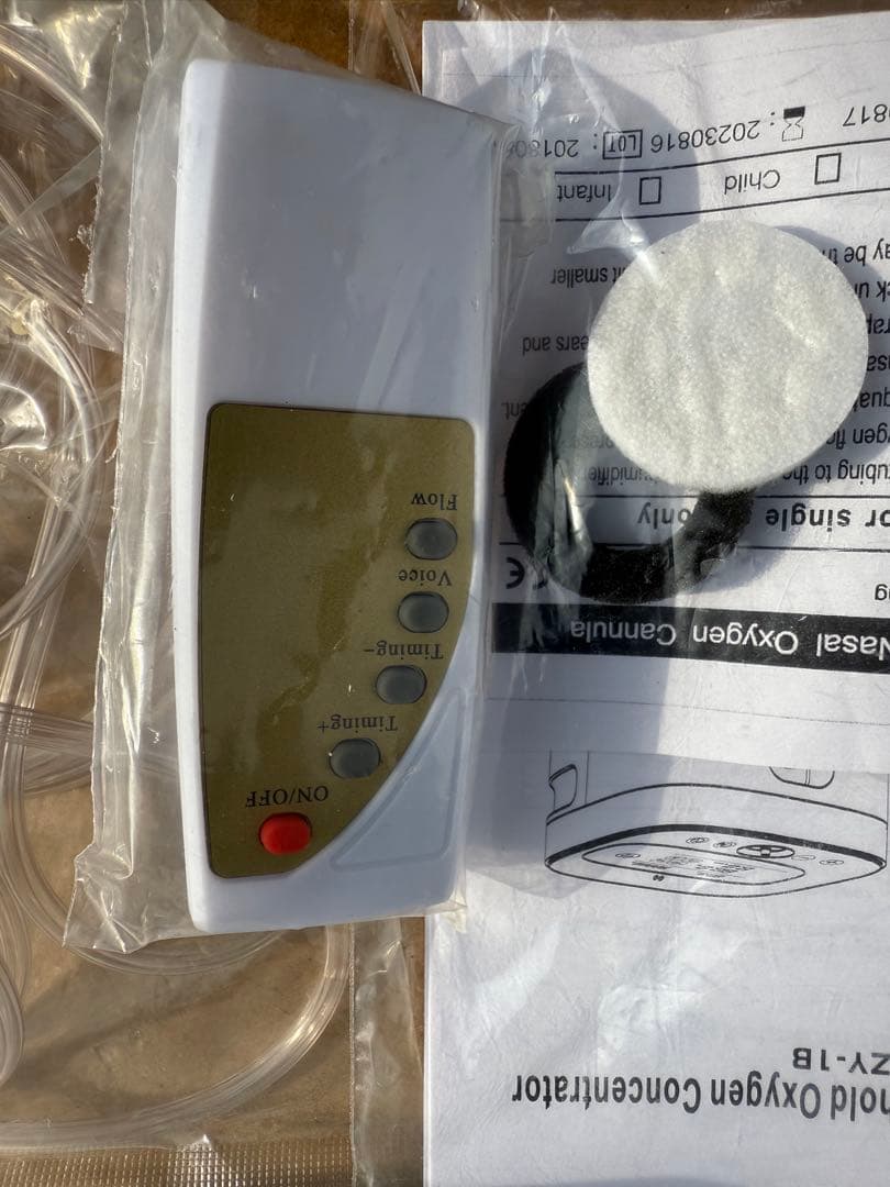 美品finron 4時間のみ使用！酸素発生器　ZY-1Bリモコン付