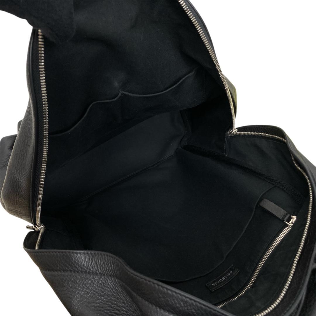 バレンシアガ エブリデイ バックパック リュック レザー シボ革 黒 ロゴ