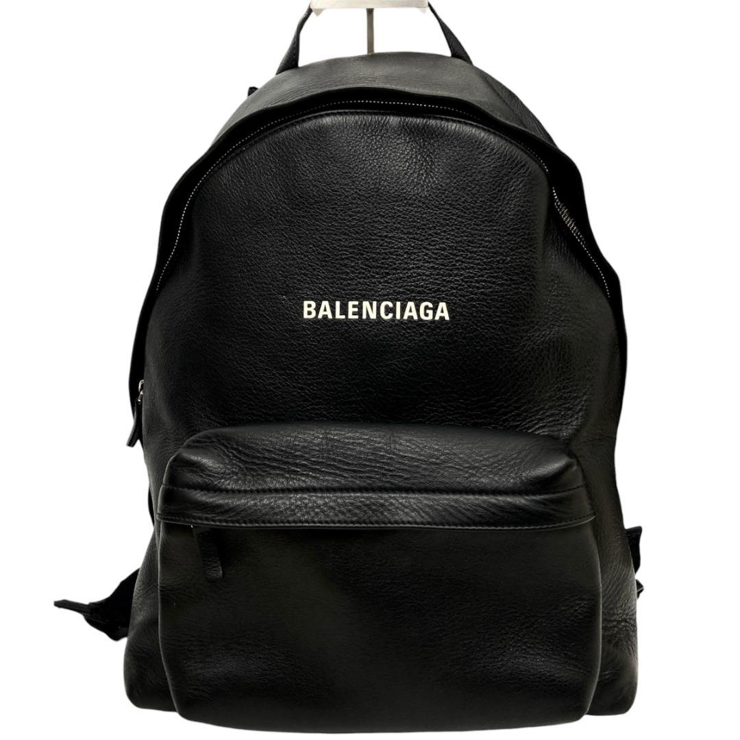 バレンシアガ エブリデイ バックパック リュック レザー シボ革 黒 ロゴ