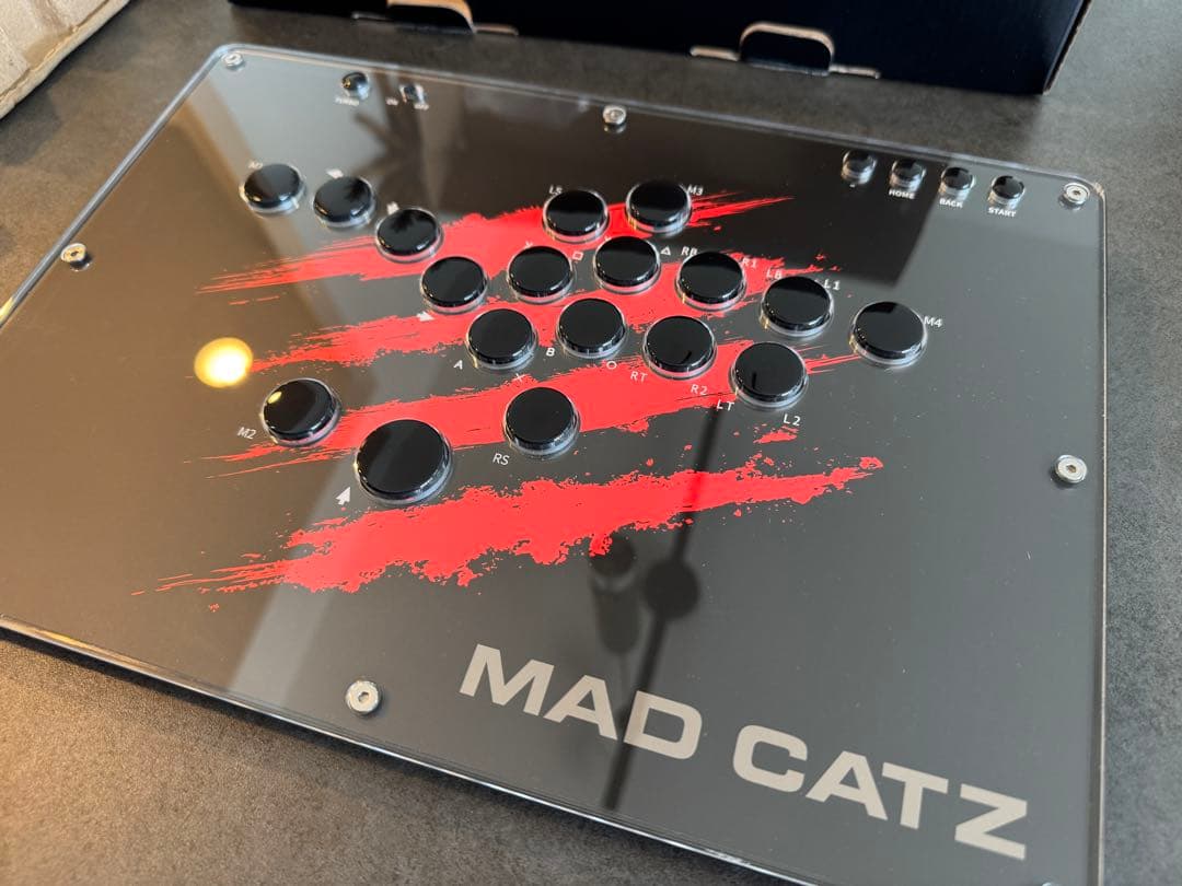 MAD CATZ N.E.K.O. アーケードコントローラー