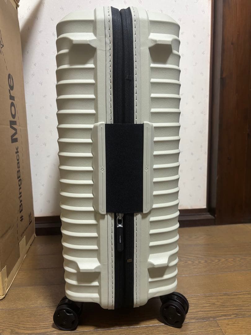 未使用品 Samsonite アップスケープ スピナー55