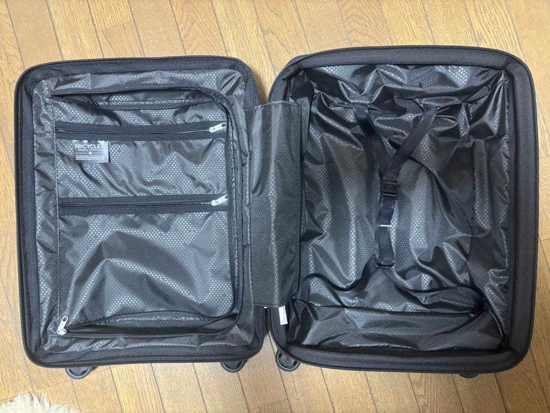 未使用品 Samsonite アップスケープ スピナー55