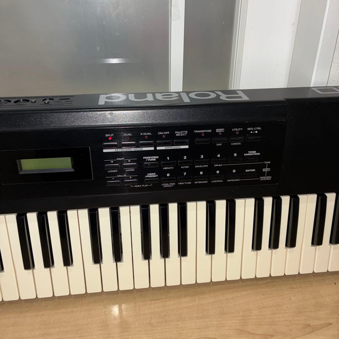 動作ok Roland　XP-10　シンセサイザー　名機