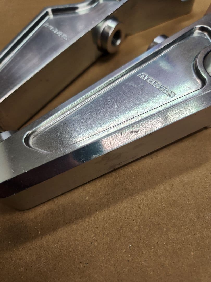 更に値下げAGRAS キャリパーサポートZRX1100/ZRX1200R/S