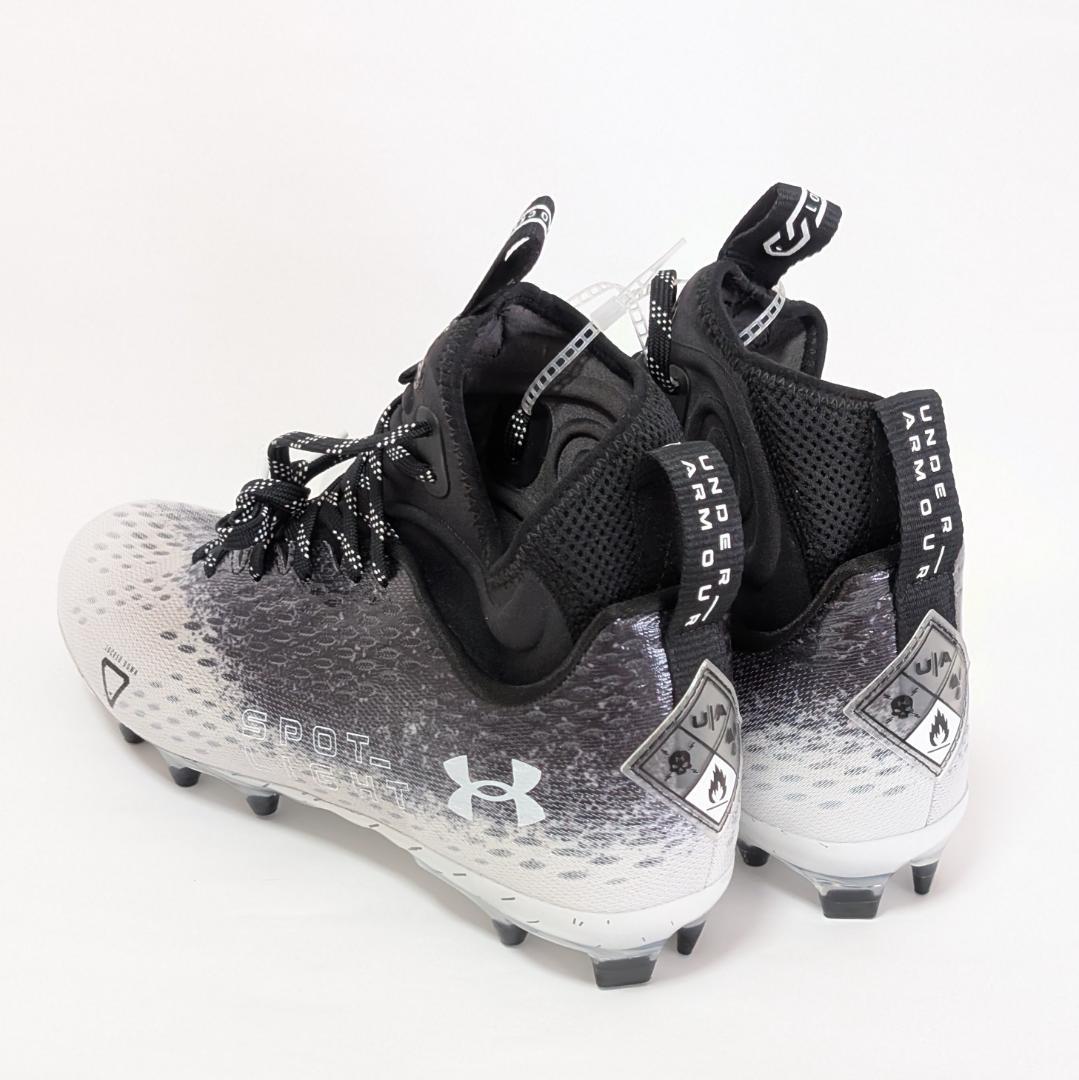 アンダーアーマー アメフトスパイク ブラックホワイト 26㎝