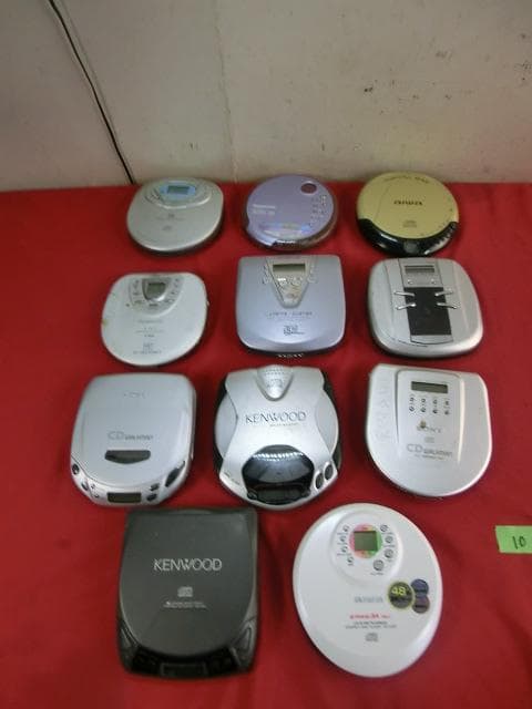 10：ケンウッド ソニー アイワ他　ポータブルCDプレーヤー　計11点　ジャンク