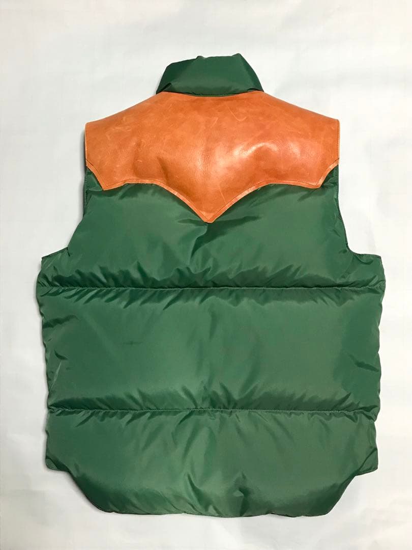 ロッキーマウンテン フェザーベッド　ウェアハウス　別注　ダウンベスト　USED