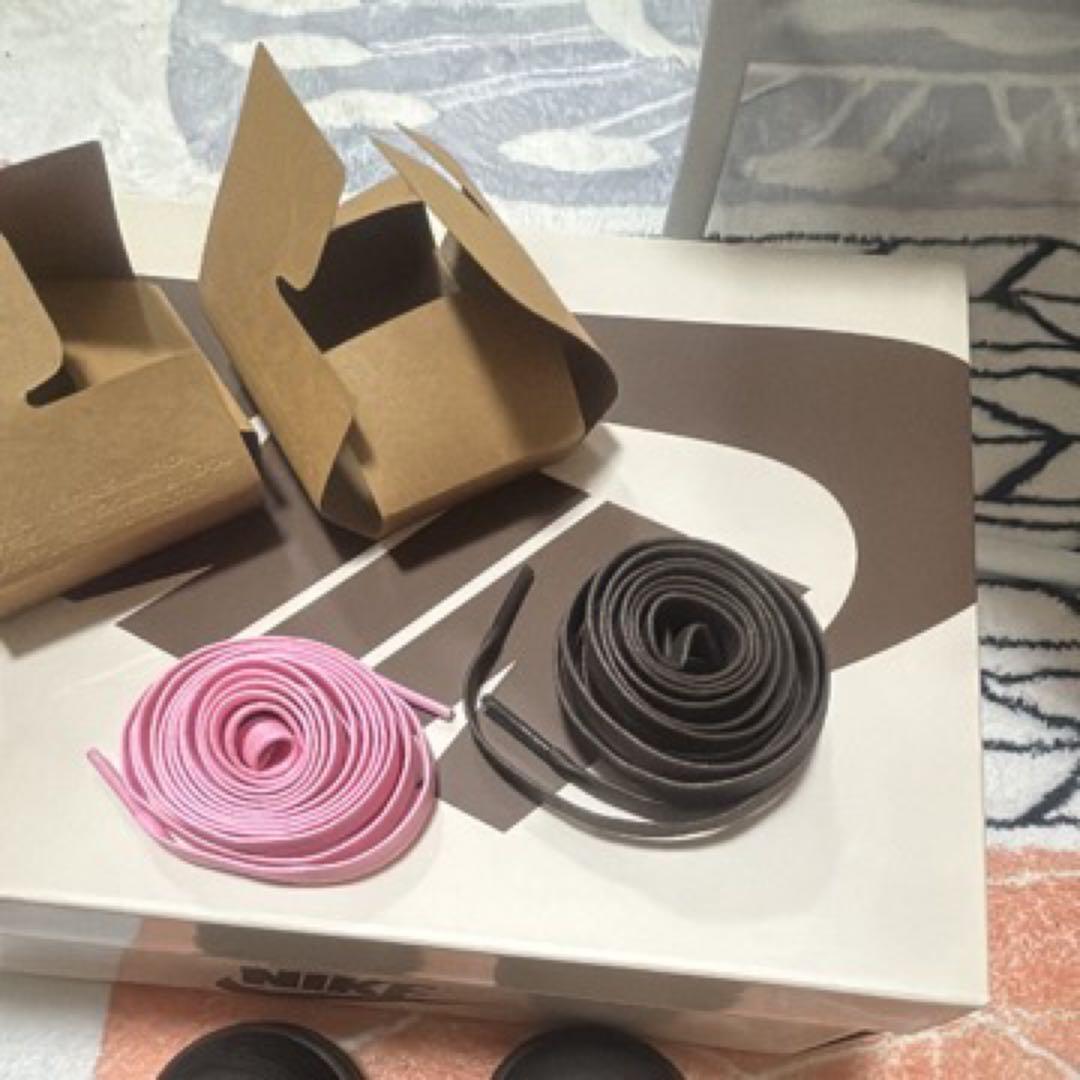 シューズ Travis Scott Velvet Brown and Dark Mocha