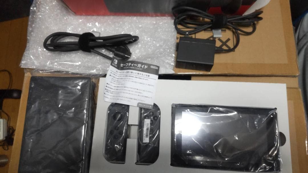 Nintendo Switch 本体 ブラック （Joy-Con無し）