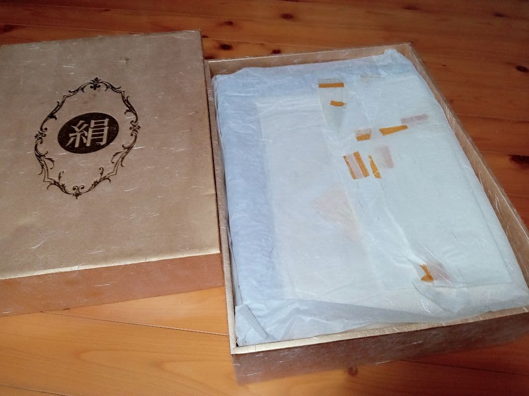 シルク毛布　140×200cm　SILK　日本製（絹100％）　高級品