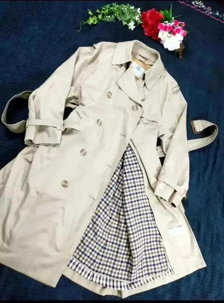 【美品】【着脱可能ライナー】アクアスキュータム ロングトレンチコート　ベルト付き