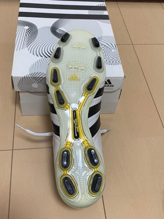 adidas アディダス　アディプュア