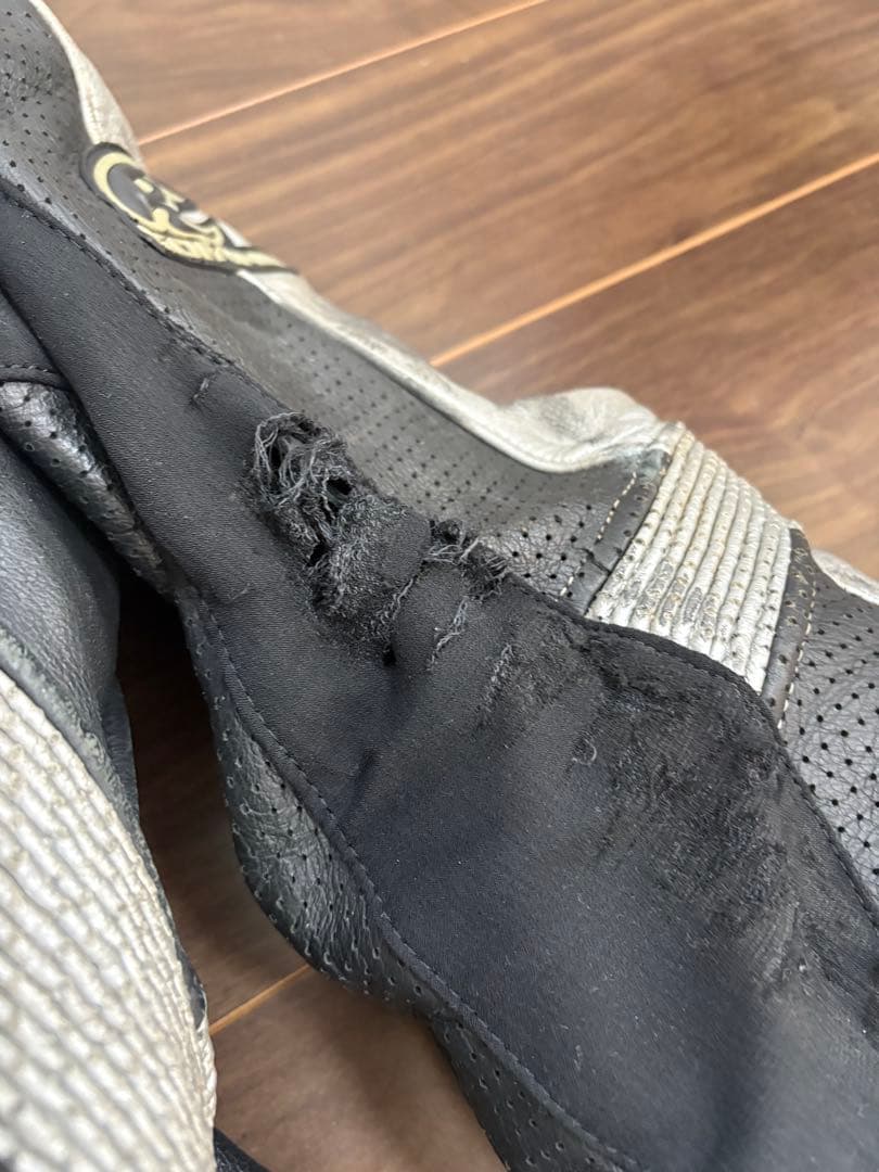 【コミネ】レーシングスーツ