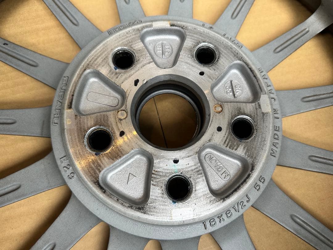 東*軍様 スバル ホイール 18×8 1/2J 55 E29 ENKEI 1本