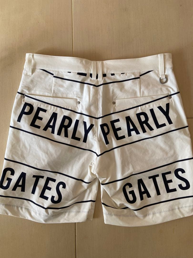 値下げ！新品　PEARLY GATES ロゴプリント ショートパンツ 　サイズ4