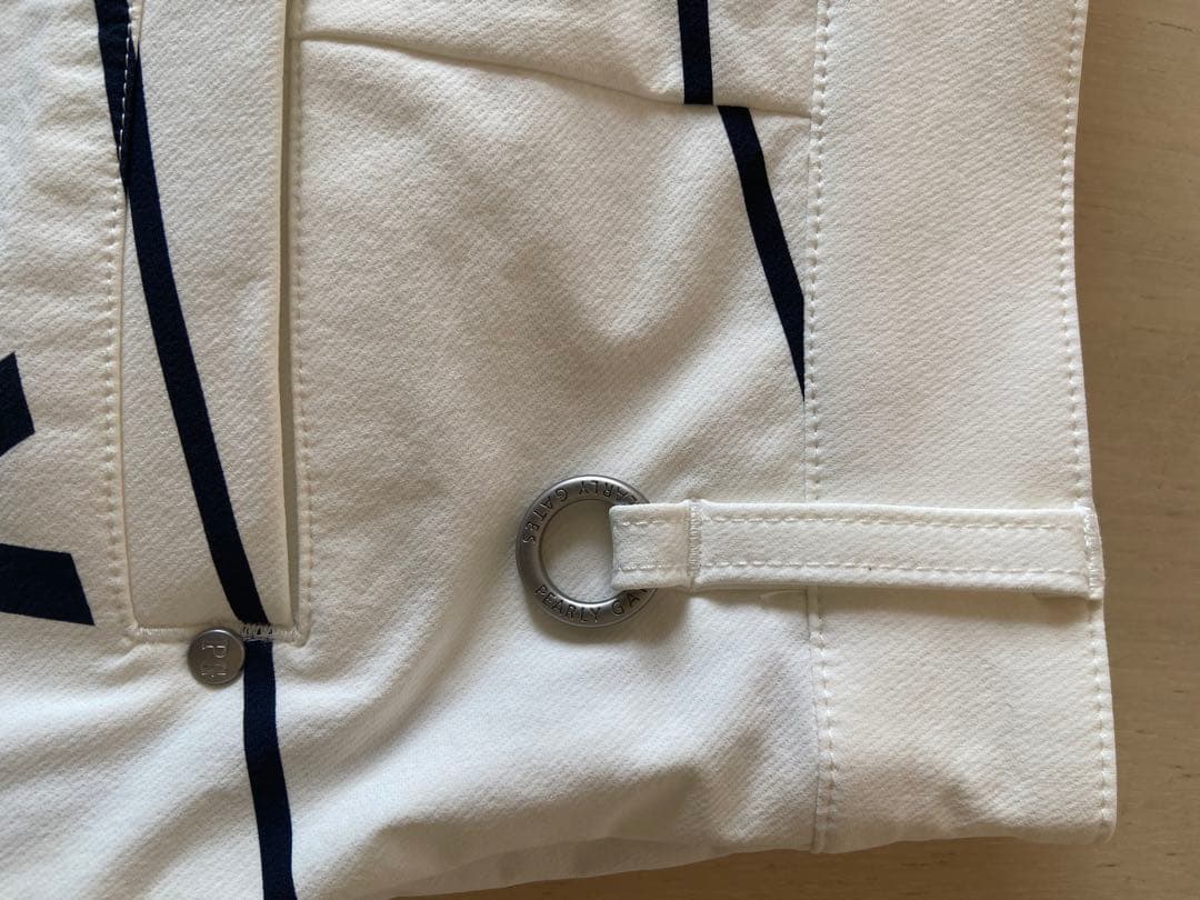 値下げ！新品　PEARLY GATES ロゴプリント ショートパンツ 　サイズ4