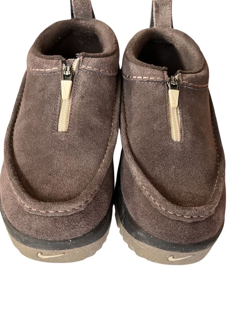 NIKE ACG IZY ブラウン