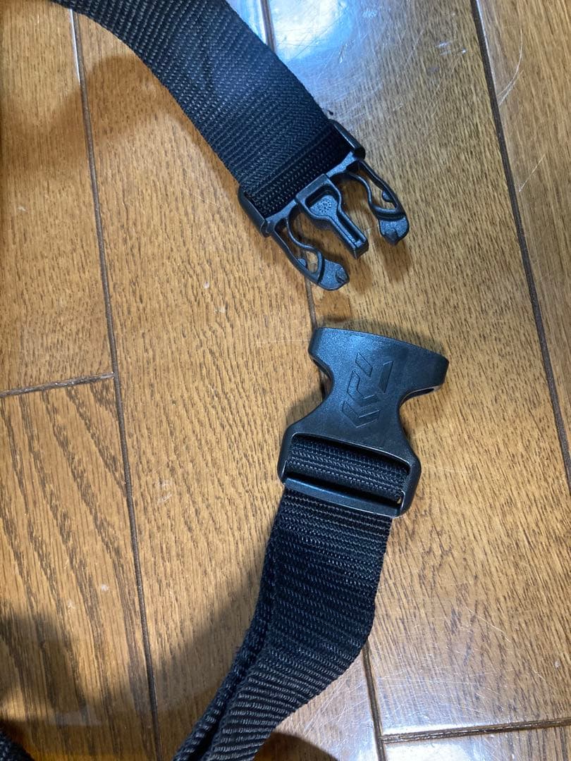 ダイワ　ライフジャケット　腰巻き　DF-2220