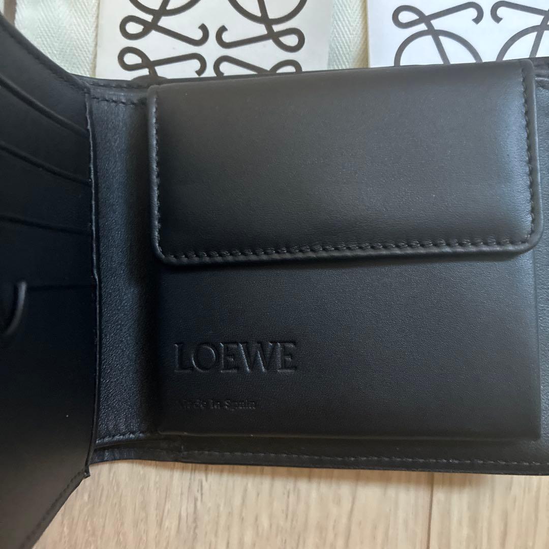 未使用　LOEWE ロエベ　PUZZLE パズル　二つ折り　財布