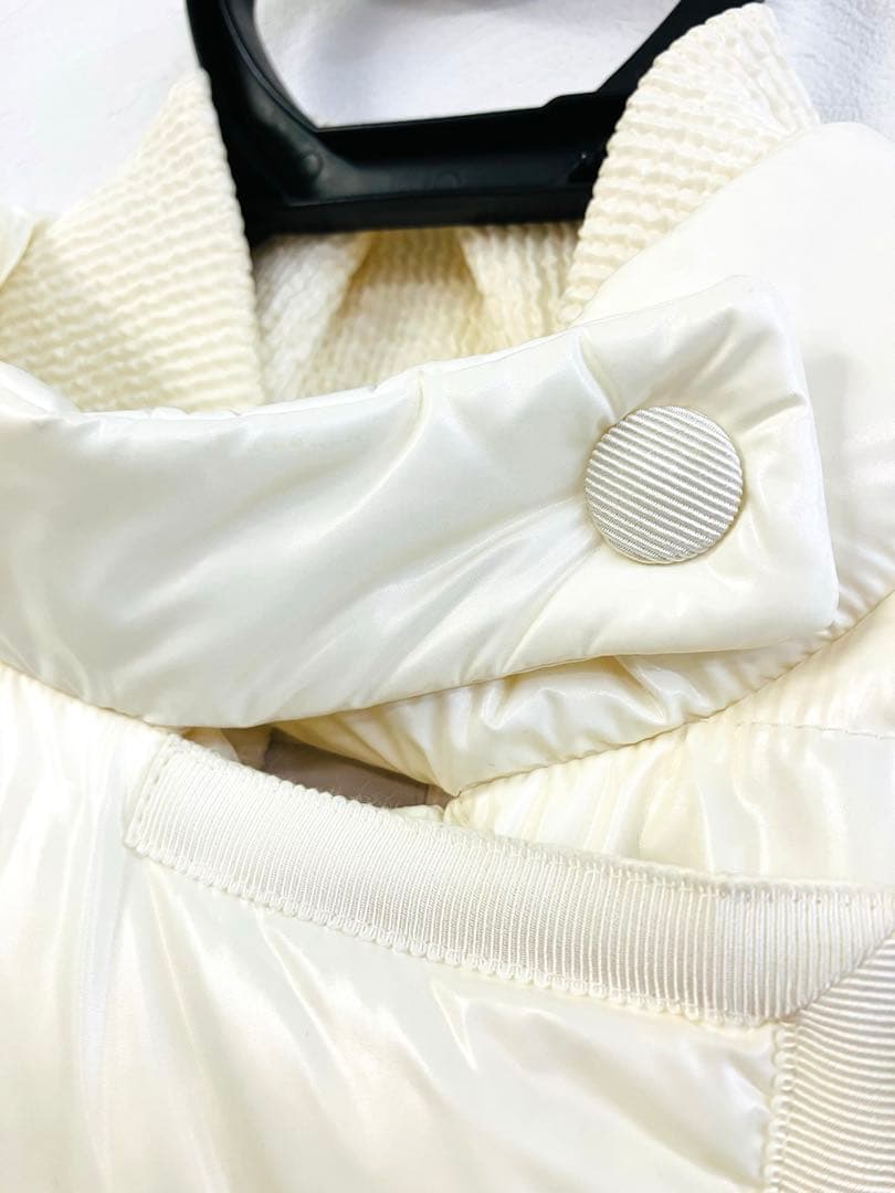 MONCLER ホワイト　キルティングダウンベスト