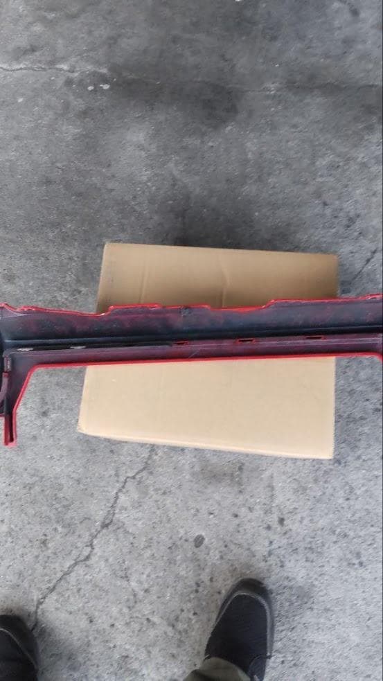 送料無料 アルト HA36 フロントグリル メガネガーニッシュ レッド 赤