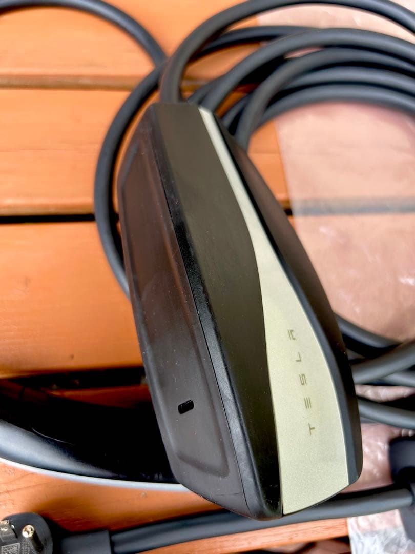 テスラ モバイルコネクター 充電器 TESLA EV充電ケーブルセット