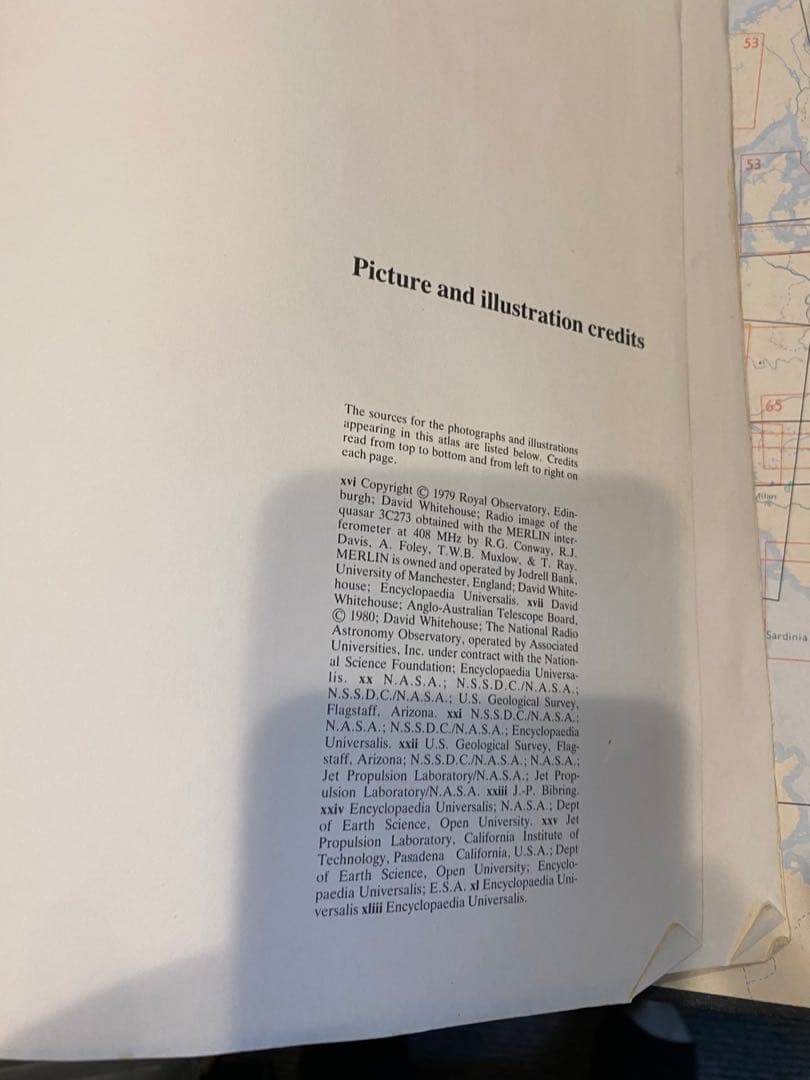 洋書世界地図ATLAS OF THE WORLD大判　貴重　地図マニア