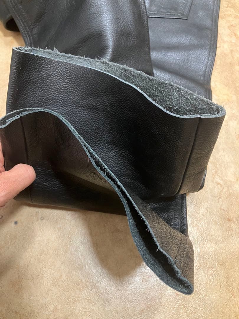 SPOONレザーパンツ　ブーツカット32ほぼ新品試着のみ