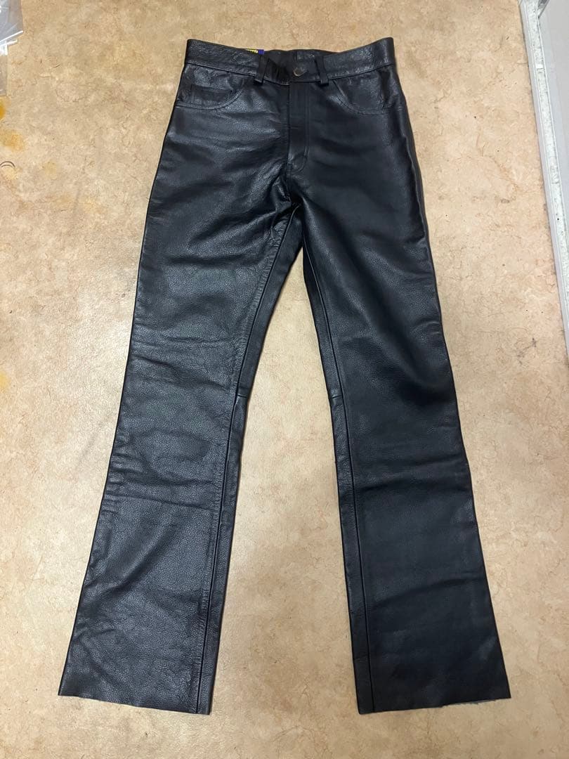 SPOONレザーパンツ　ブーツカット32ほぼ新品試着のみ