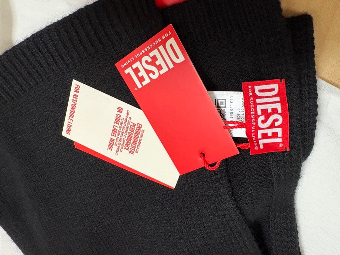 今期新品 ディーゼル DIESELカシミヤ混 黒マフラー スカーフ ユニセックス