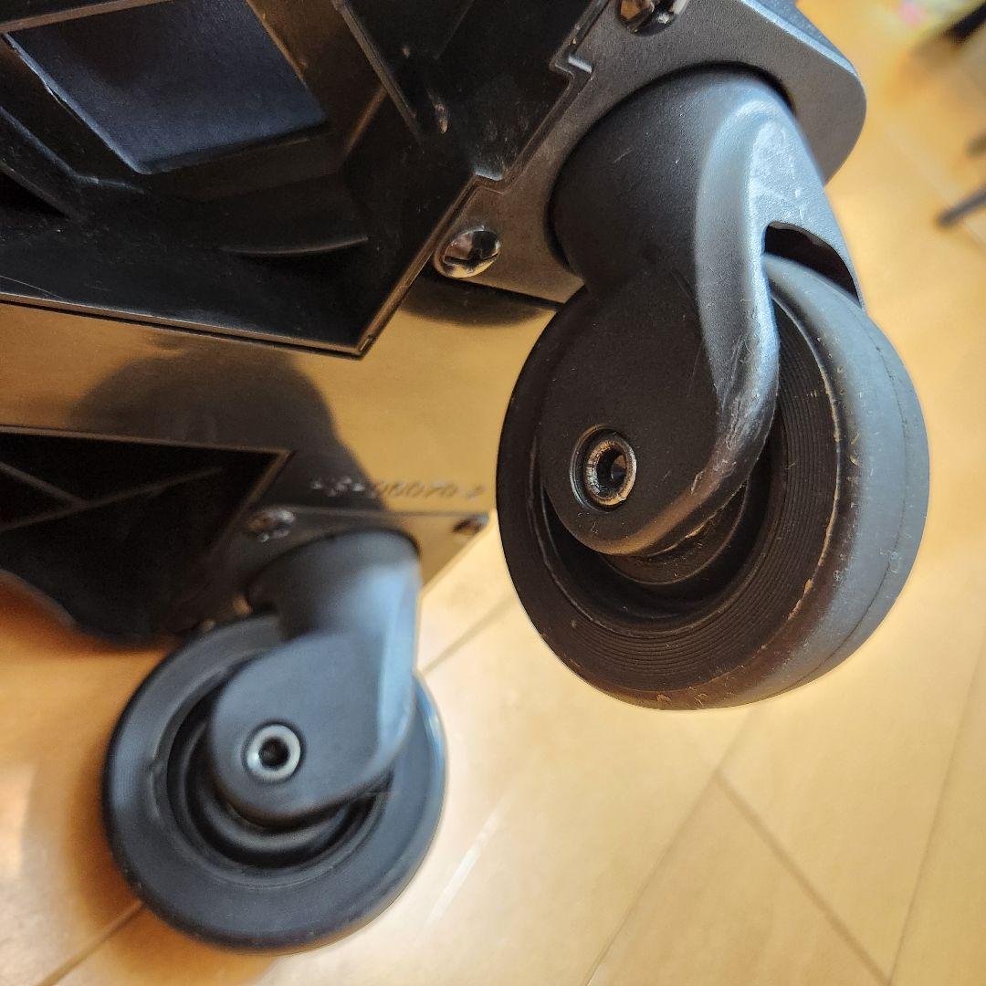 【超美品】スワニー　キャリーバッグ　クレーぺ　黒　ストッパー機能